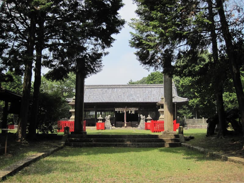 『ふるさと再発見ハイキング』 楢原の里 乎疑原神社と石棺仏