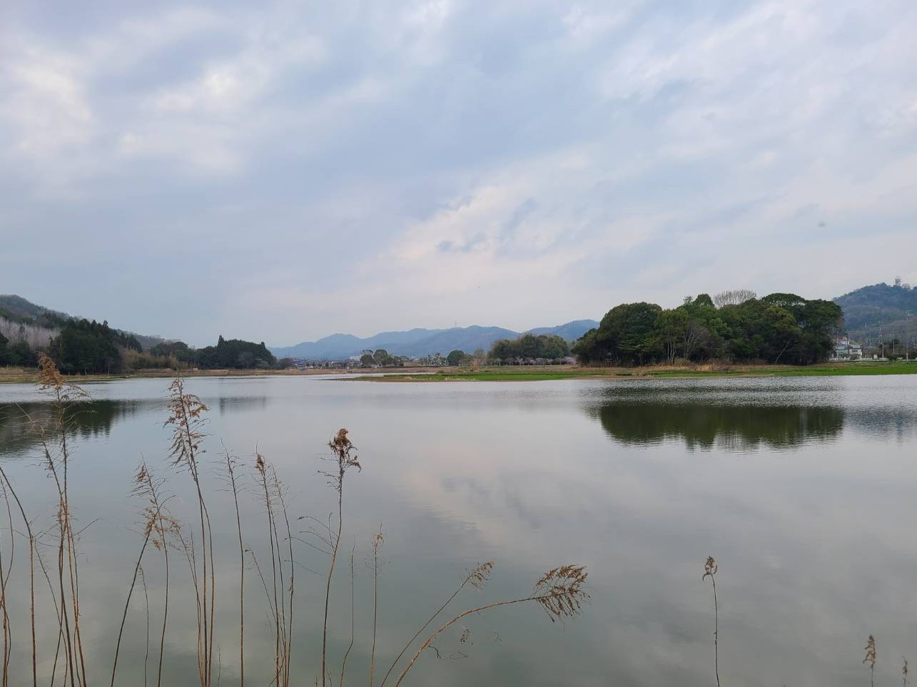 加西市ふるさと再発見ハイキング　～玉丘古墳を通り高室の石山へ探検ハイキング～